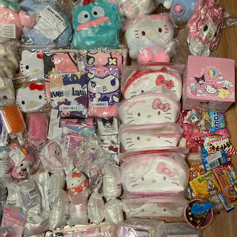 Small Sanrio Lucky Bag! - Picture 3 of 6